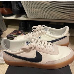 NWOT Nike kill shot - leather sneakers